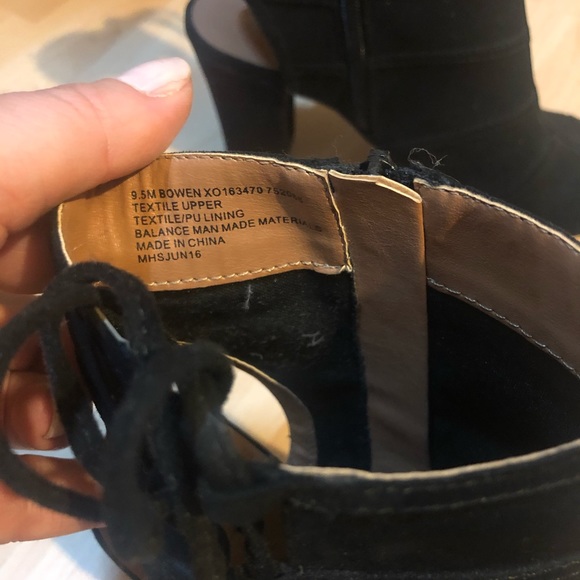 Xoxo black heels - Picture 3 of 4